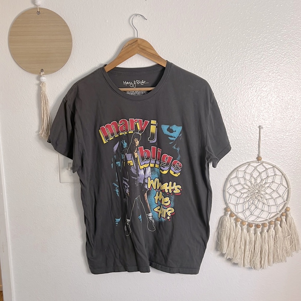 T shirt